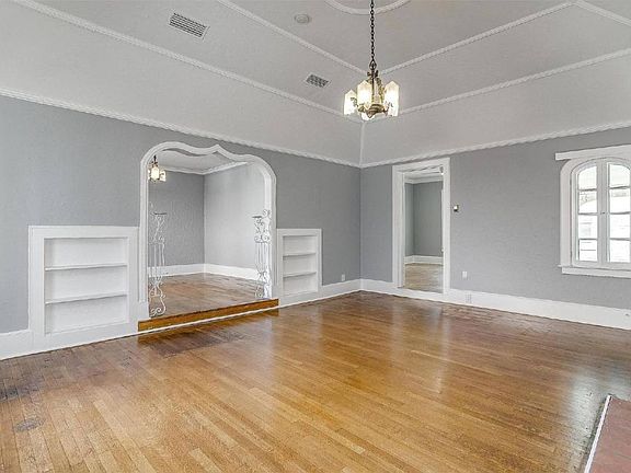 3rd image of 3241 Greene Ave