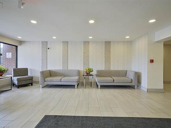 3rd image of 1100 Courtland Ave E #407