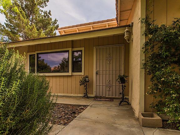 4th image of 27881 Jasmine Ln