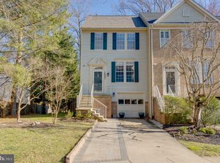 18542 Clovercrest Cir, Olney, MD 20832
