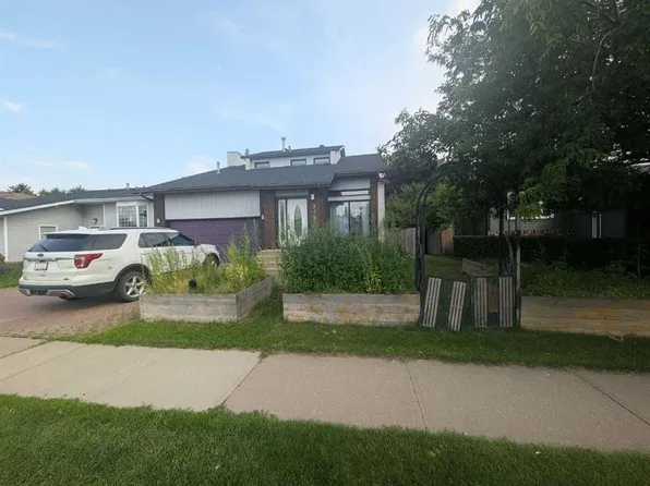 245 N Bacon Pl, Wood Buffalo, AB T9K 1Z8
