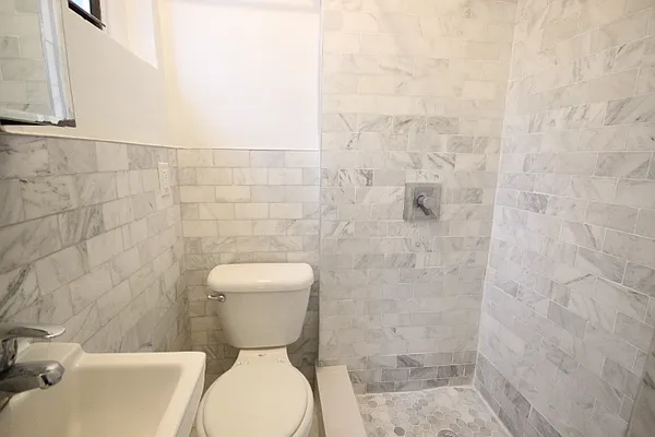 Rented by (Legacy) NY Quality Living Uptown | media 10