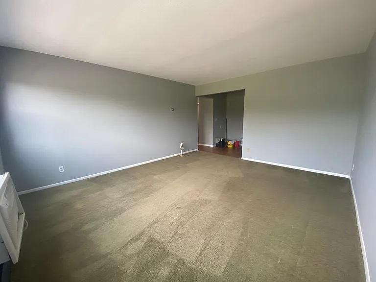 5215 Main St E #2 — Photo 8