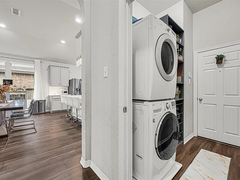 5522 Little Creek Ct — Photo 13
