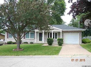 5470 Meadow Ct, Dubuque, IA 52002