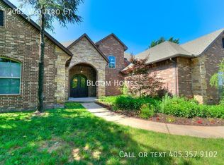 2082 Vaquero Ct, Edmond, OK 73034