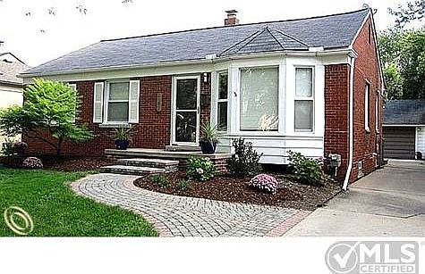 Elmwood Exterior