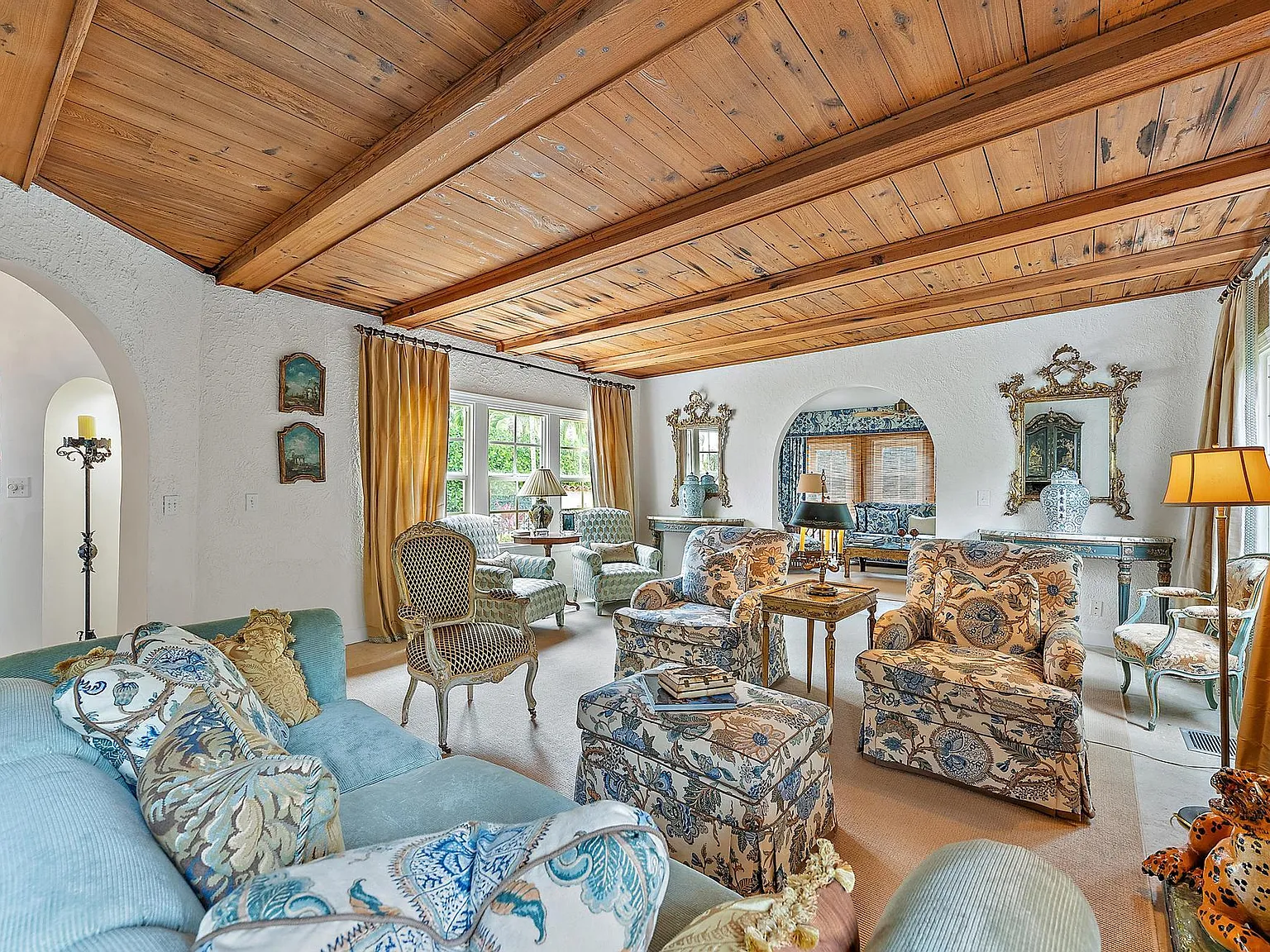 4 bed, 4.5 bath, 3335 sqft, $65,000 — Photo 4
