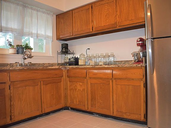 Kitchen 2 (resurfaced 6/21)