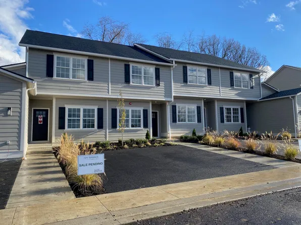 204 Ivy Ter, Lewisburg, WV 24901