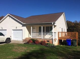 107 Luther Dr, Greenville, SC 29607