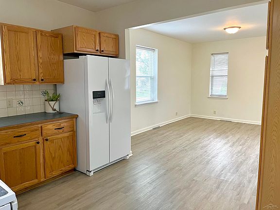 4th image of 714 Nebobish Ave