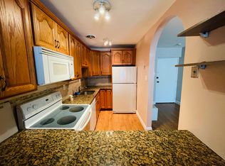 46 Township Line Rd APT 112, Elkins Park, PA 19027