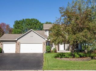1604 Thornhill Ln, Woodbury, MN 55125