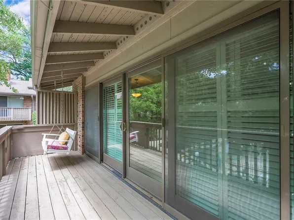 8700 Metcalf Ave APT 201, Overland Park, KS 66212