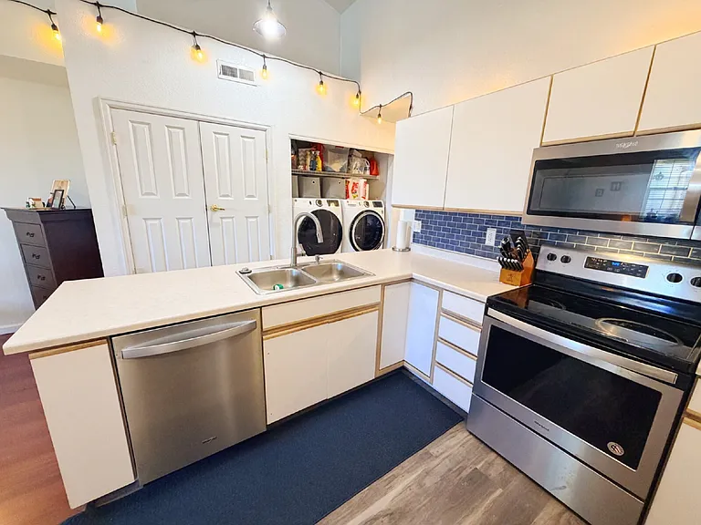 3050 W Prentice Ave #H — Photo 17