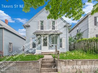 9 Travis St NE, Grand Rapids, MI 49505