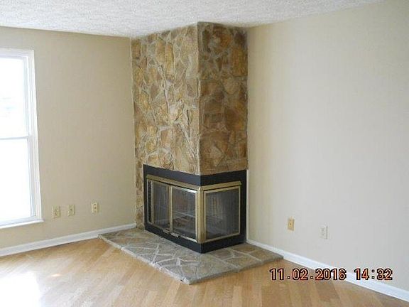 3rd image of 3223 N Sandpiper Dr