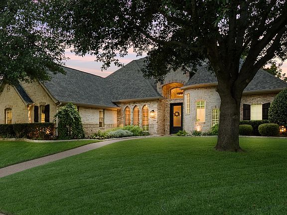 2nd image of 4105 Water Park Cir