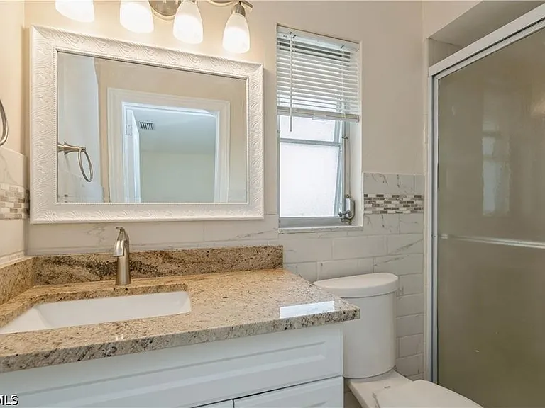 1453 Venetian Ct — Photo 34