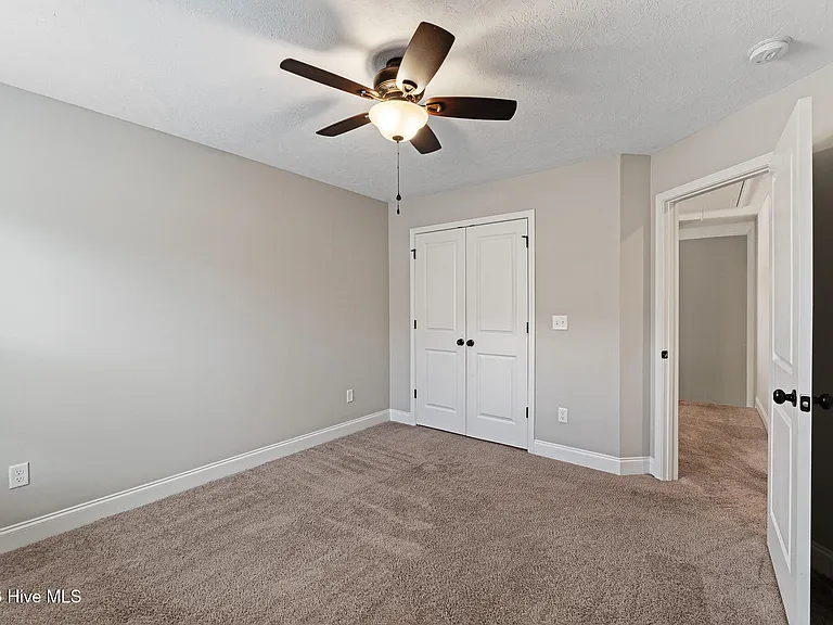2097 Limerick Ct — Photo 17
