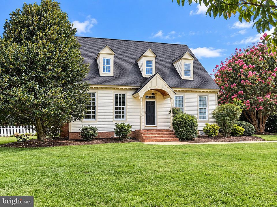 1st image of 6050 Gloucester Ct