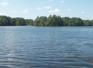 Snows Pond Road, rochester, MA 02770