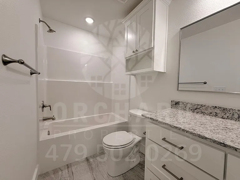 1903 E Brookview Dr — Photo 15