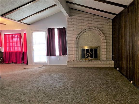 3rd image of 1604 Lou Graham Dr