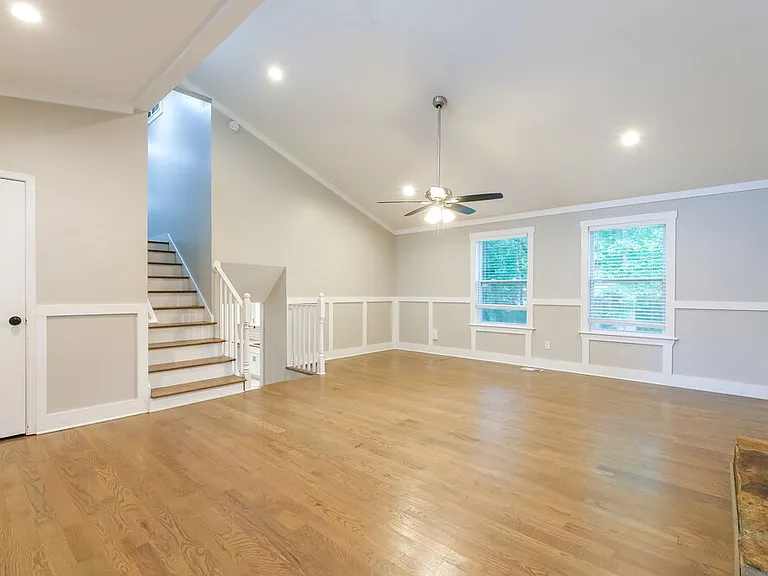 2661 Deerfield Cir — Photo 7