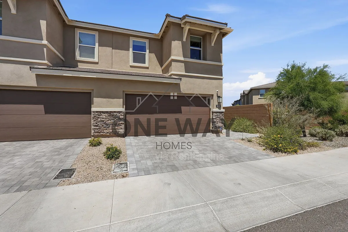 Building Photo - 5832 E Rose Garden Ln