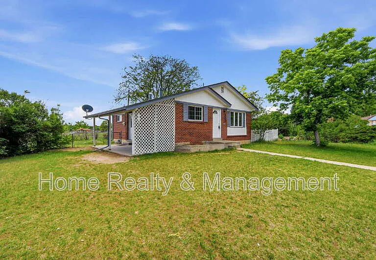 10712 Loren Ln — Photo 2