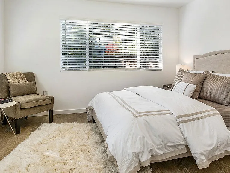 3002 Foothill Blvd — Photo 28