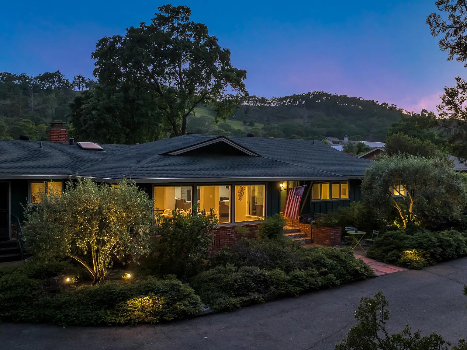 Henno Rd, Glen Ellen — Photo 3
