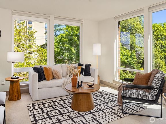 5th image of 4547 8th Avenue NE #410