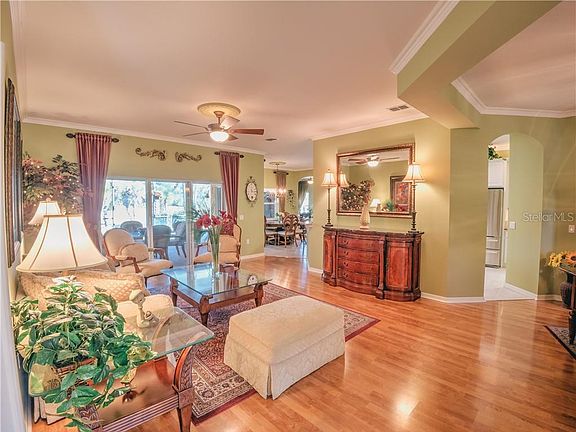 5th image of 429 Mayfair Dr