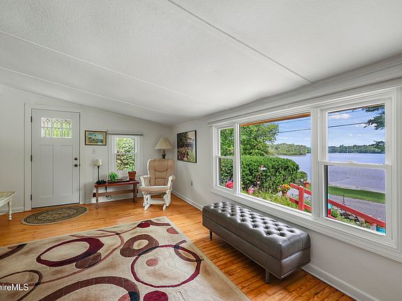 3rd image of 263 Shore Rd