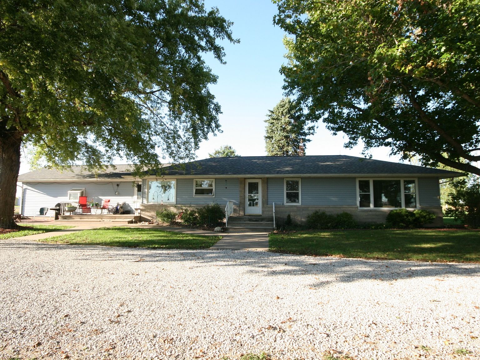 2335 N 800 East Rd, Moweaqua, IL 62550 Zillow