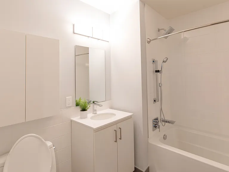 12 Eckford St #8A — Photo 8