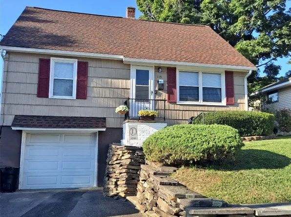 115 E Wendell St, Endicott, NY 13760