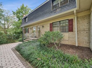 768 Springfield Ave APT B8, Summit, NJ 07901