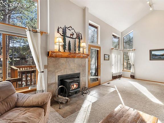 3rd image of 747 Pinon Ridge Dr