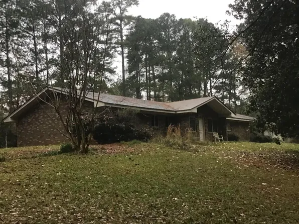 910 S Main St, Farmerville, LA 71241