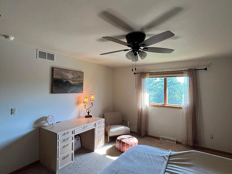 W3128 Harvard Ct — Photo 10