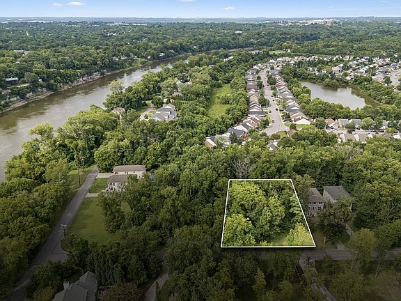 4th image of 2113 Wooddale Ln