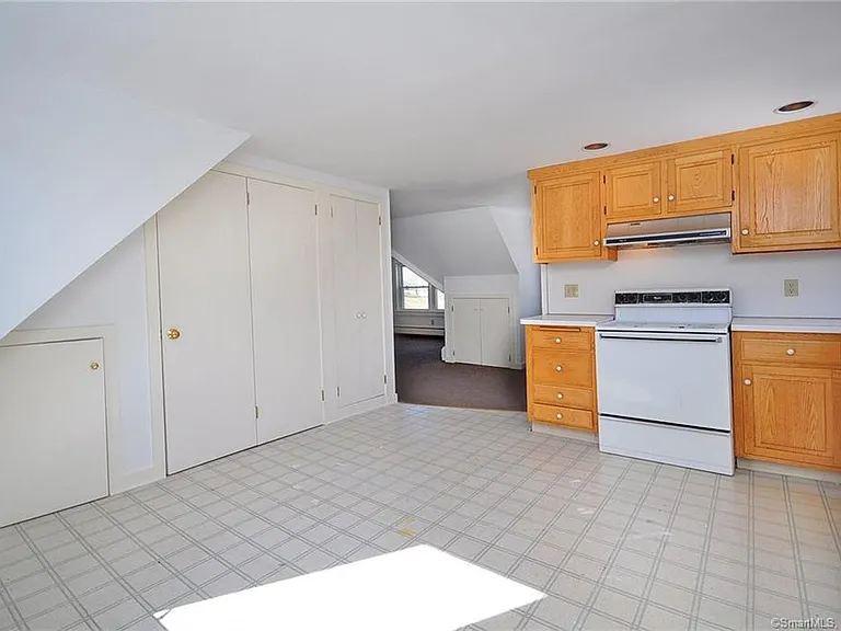 387 South St — Photo 13