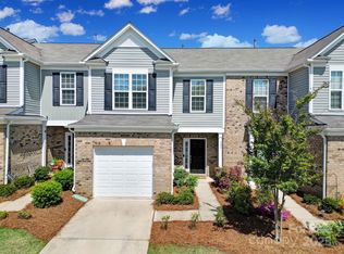 526 Hunters Dance Rd, Fort Mill, SC 29708