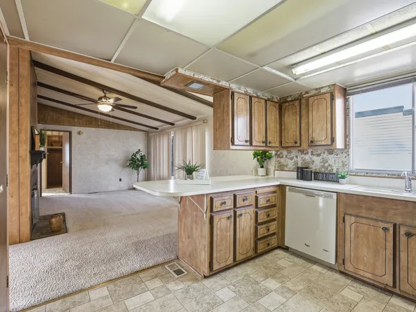 250 N 200 W, Roosevelt, UT 84066