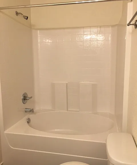 4704 Waterproof Dr #B — Photo 32