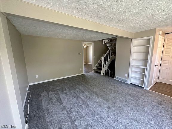 4th image of 7376 N Chestnut Commons Dr